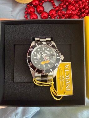 Invicta Limited Edition Mickey Mouse Disney Watch NWT OBO